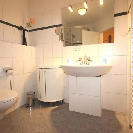 Duenenschloss-haus-2-wohnung-14-227 شقة *